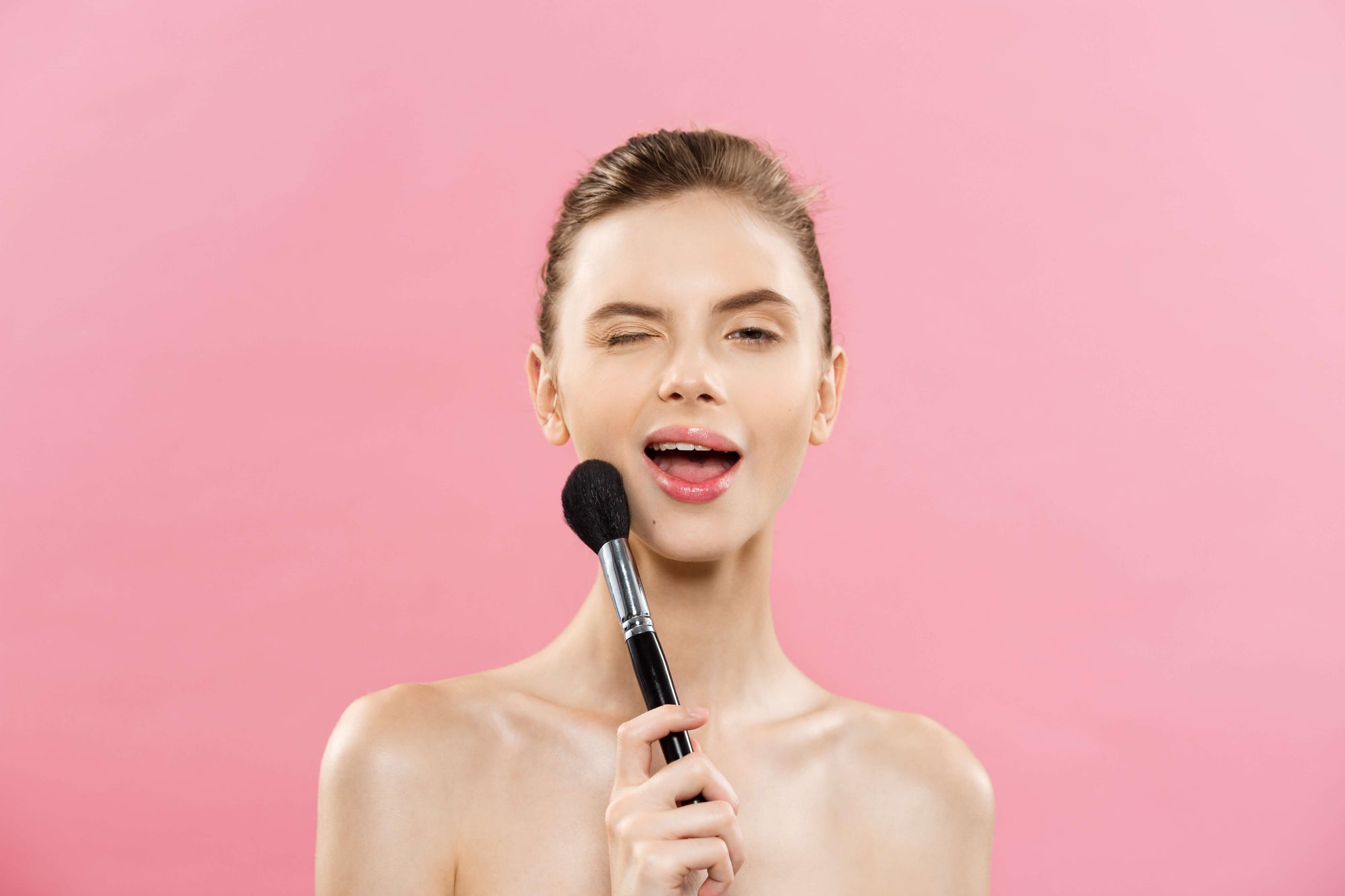 Como fazer uma maquiagem natural e arrasar?