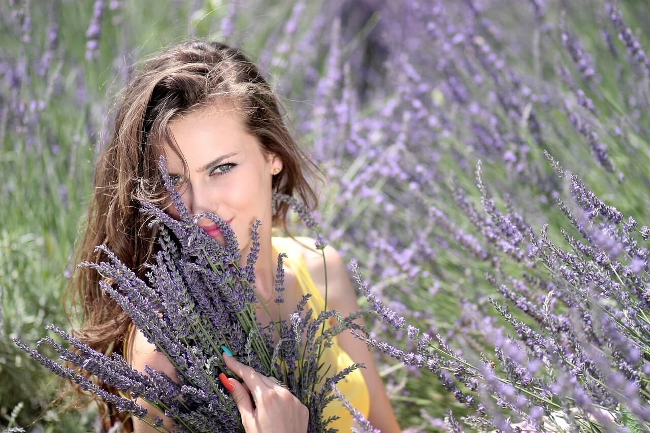 Óleo Essencial de Lavanda, seus benefícios e aplicações !