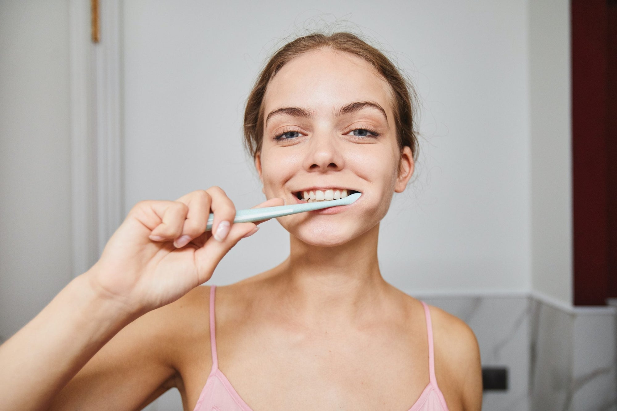 Preste atenção na composição do seu creme dental! – Use Orgânico
